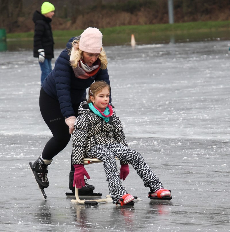 240111 SintNyk ijsbaan schaatsplezier c YvonneBijma 8  1000